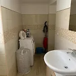 Intero Nel Cuore Di * سيتارا
