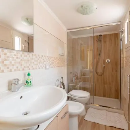 Intero Nel Cuore Di *